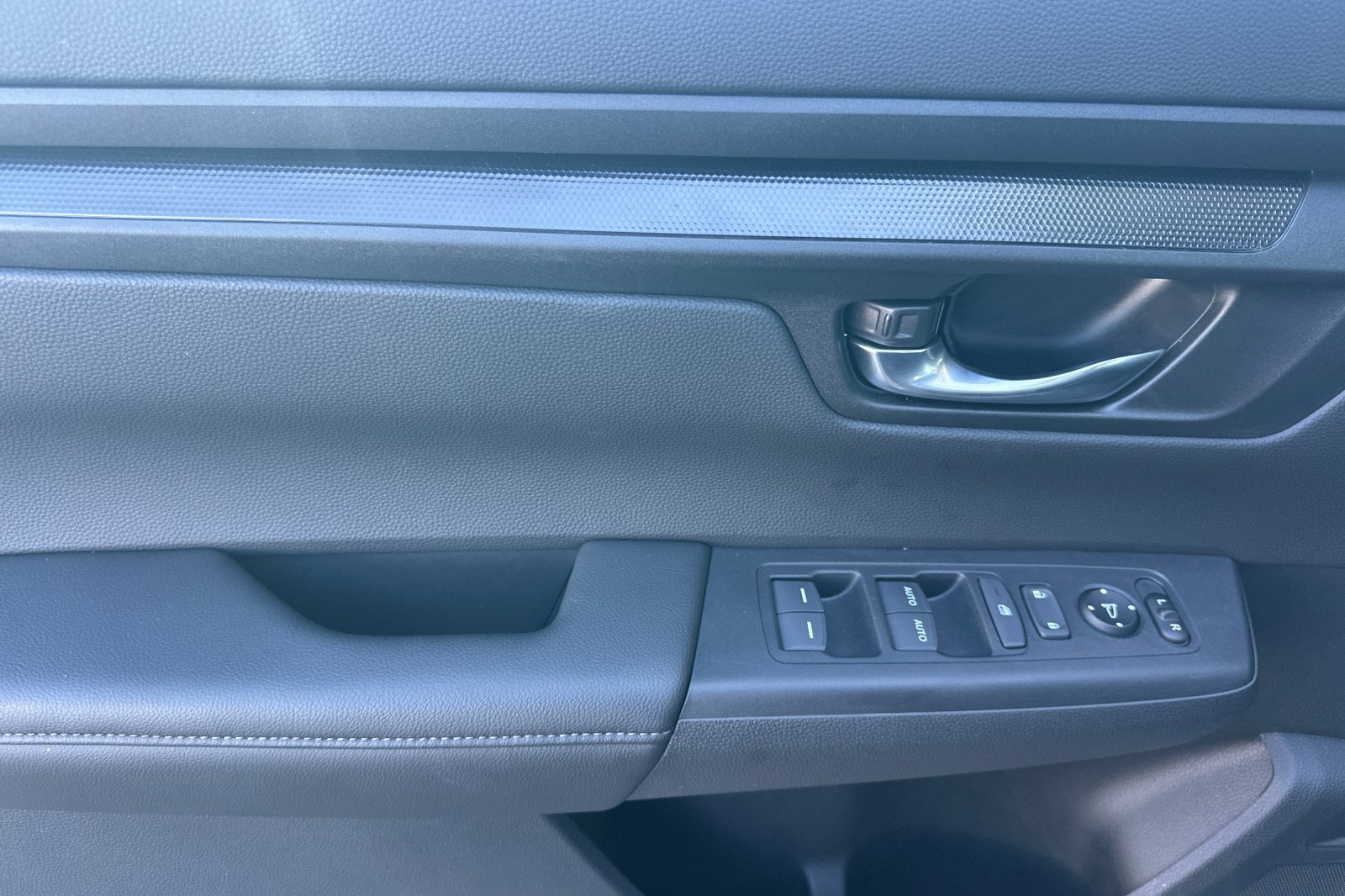 Used 2026 Honda CR-V EX image 11