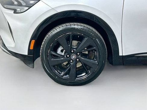 Used 2023 Buick Envision Essence w/ Sport Touring Package AWD/4WD image 39