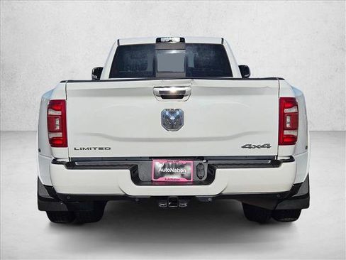 Used 2019 RAM 3500 Limited w/ Max Tow Package image 5