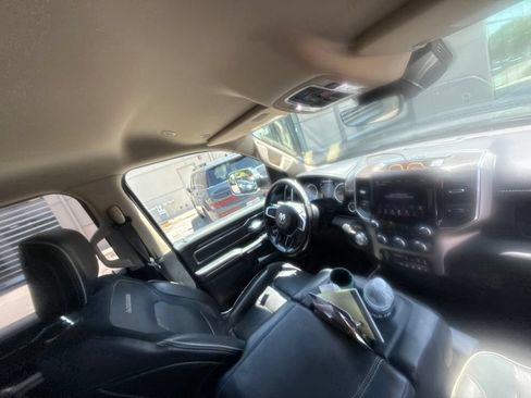 Used 2019 RAM 1500 Laramie RWD image 12