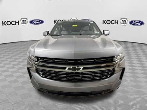 Used 2022 Chevrolet Tahoe RST w/ Luxury Package AWD/4WD image 2