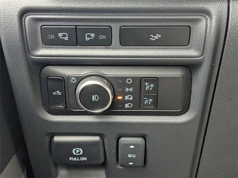 Used 2023 Ford F150 Platinum image 28