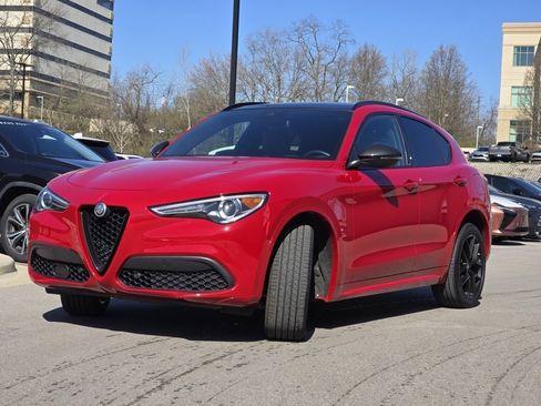 Used 2020 Alfa Romeo Stelvio Ti Sport w/ Quick Order Package 22S Sport image 22