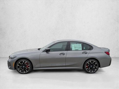 New 2026 BMW 330i xDrive Sedan w/ M Sport Package AWD/4WD image 5