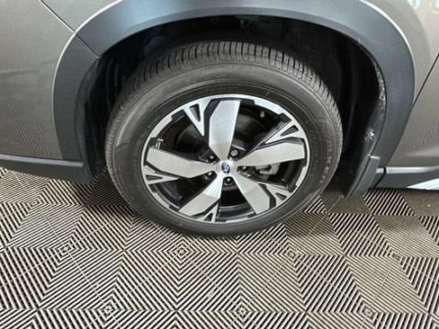Used 2019 Subaru Forester Touring AWD/4WD image 9