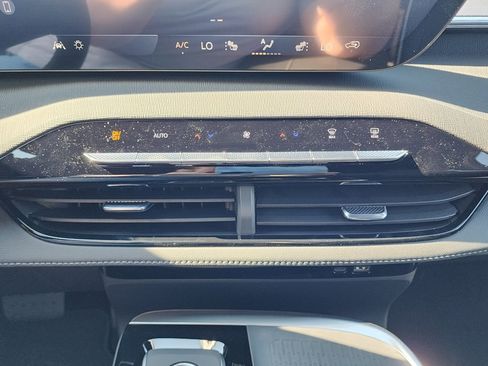 New 2026 Buick Enclave Sport Touring w/ Power Package image 31