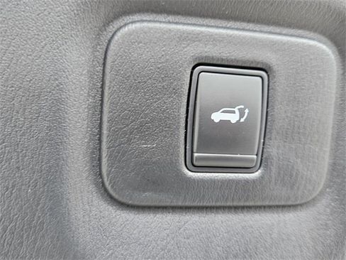 Used 2020 INFINITI QX60 Luxe w/ Essential Package image 13