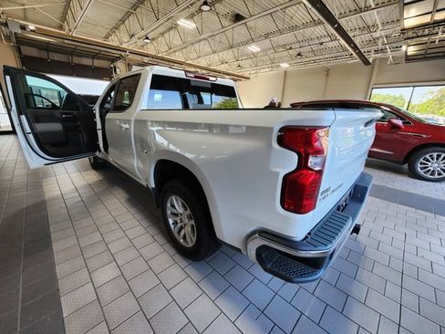 Used 2020 Chevrolet Silverado 1500 LT w/ Texas Edition AWD/4WD image 6