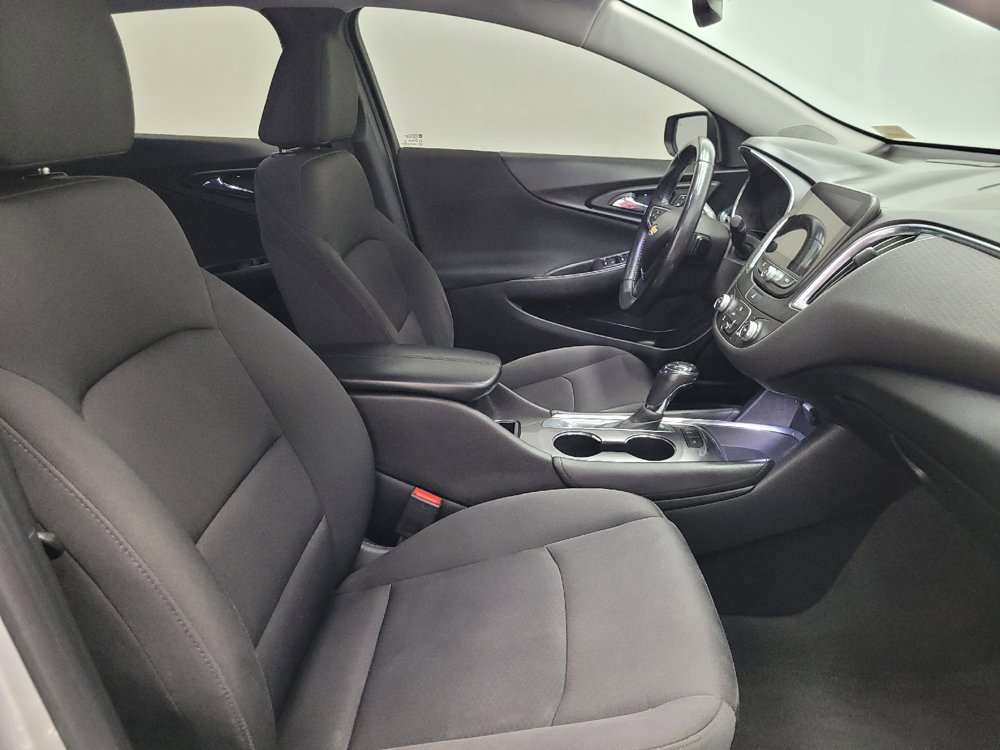 Used 2018 Chevrolet Malibu LT w/ Driver Confidence Package FWD image 21