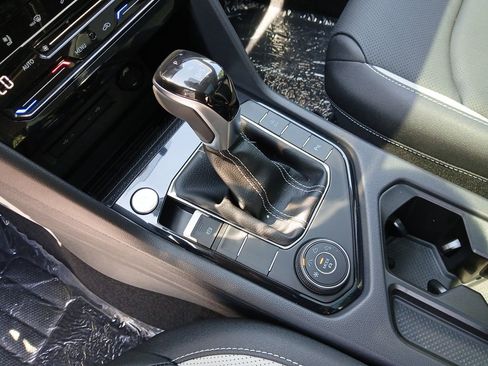 New 2025 Volkswagen Taos SEL image 24