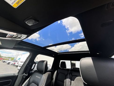 New 2026 RAM 1500 Laramie AWD/4WD image 28