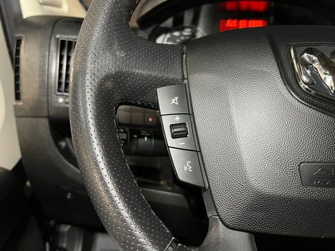 Used 2021 RAM ProMaster 3500 w/ Convenience Group image 9