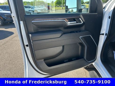 Used 2025 Chevrolet Silverado 2500 LT w/ Safety Package AWD/4WD image 10