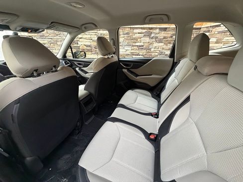 Used 2024 Subaru Forester image 31