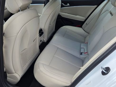 New 2026 Genesis G70 2.5T image 7