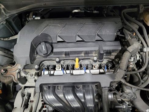 Used 2023 Hyundai Venue SEL FWD image 30