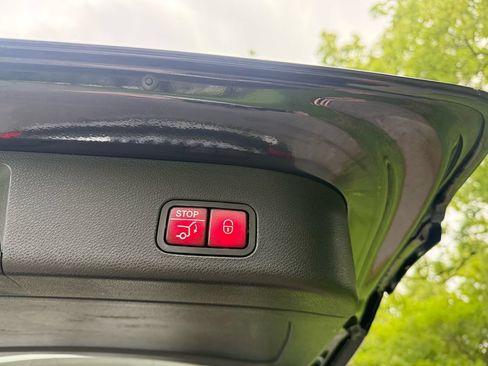 Used 2019 Mercedes-Benz GLS 450 4MATIC image 37