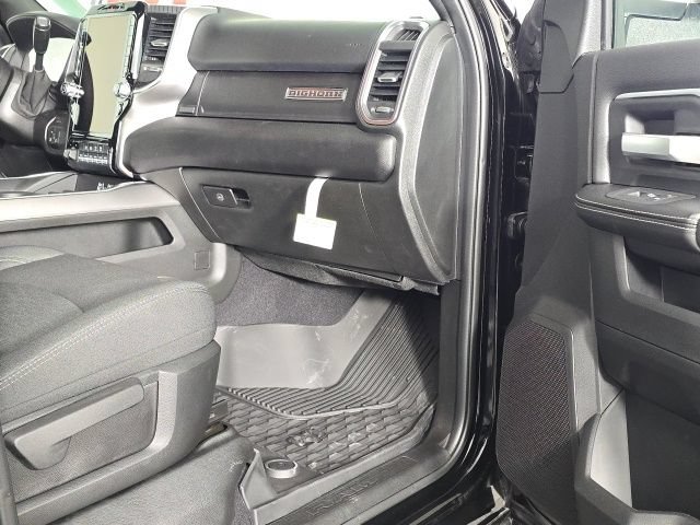 New 2026 RAM 3500 Big Horn AWD/4WD image 28