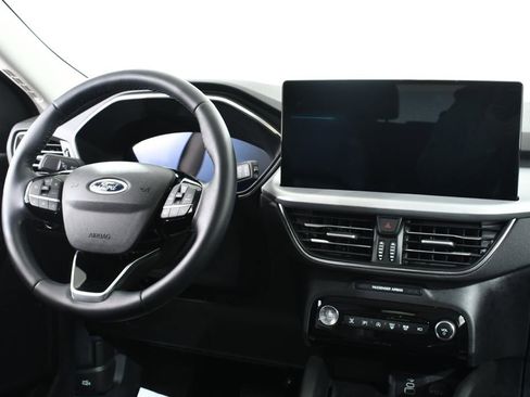 Used 2025 Ford Escape Platinum w/ Premium Technology Package image 8