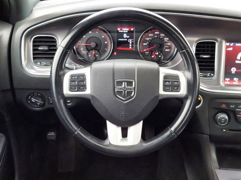 Used 2014 Dodge Charger R/T image 12