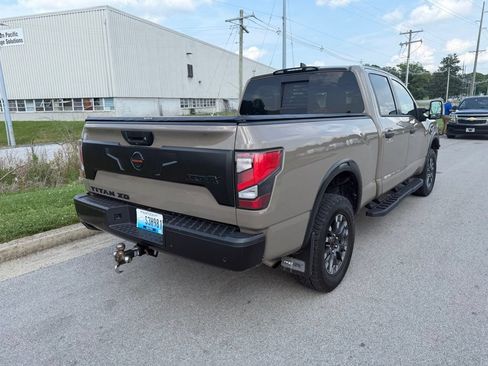 Used 2022 Nissan Titan PRO-4X w/ Pro-4x Convenience Package AWD/4WD image 3