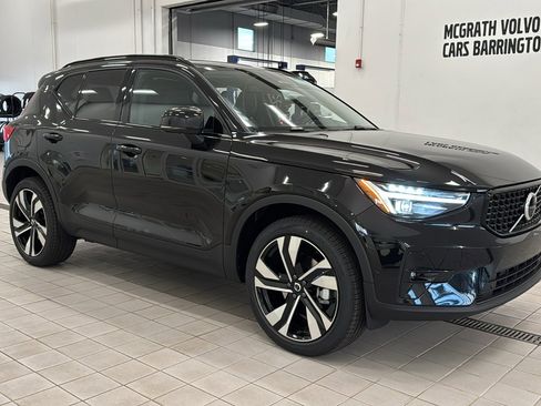 New 2026 Volvo XC40 B5 Ultra w/ Protection Package Premier image 3
