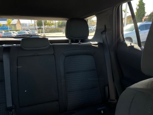 Used 2025 Chevrolet Equinox LT image 37