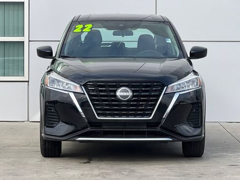 Used 2022 Nissan Kicks S image 6