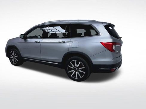 Used 2021 Honda Pilot Touring image 7