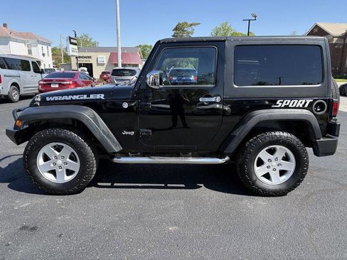 Used 2012 Jeep Wrangler Sport AWD/4WD image 2
