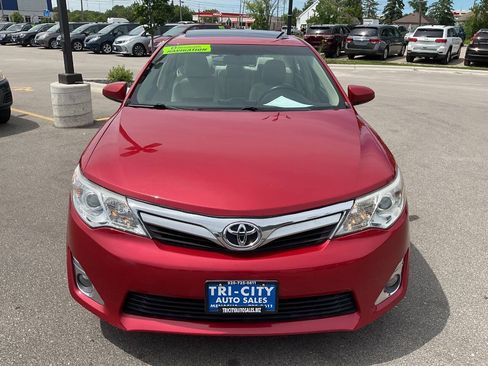 Used 2012 Toyota Camry XLE w/ Convenience Pkg FWD image 12