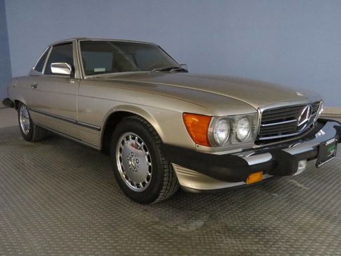 Used 1988 Mercedes-Benz 560 SL image 40