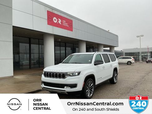 Used 2023 Jeep Wagoneer L Series III w/ Premium Group I image 1