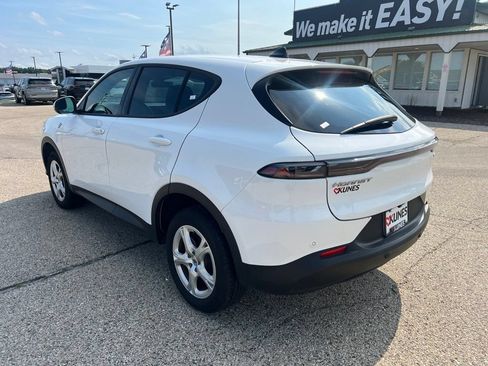 Used 2024 Dodge Hornet GT AWD/4WD image 7
