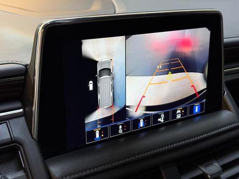 Used 2022 Chevrolet Tahoe LT w/ LT Signature Package image 30