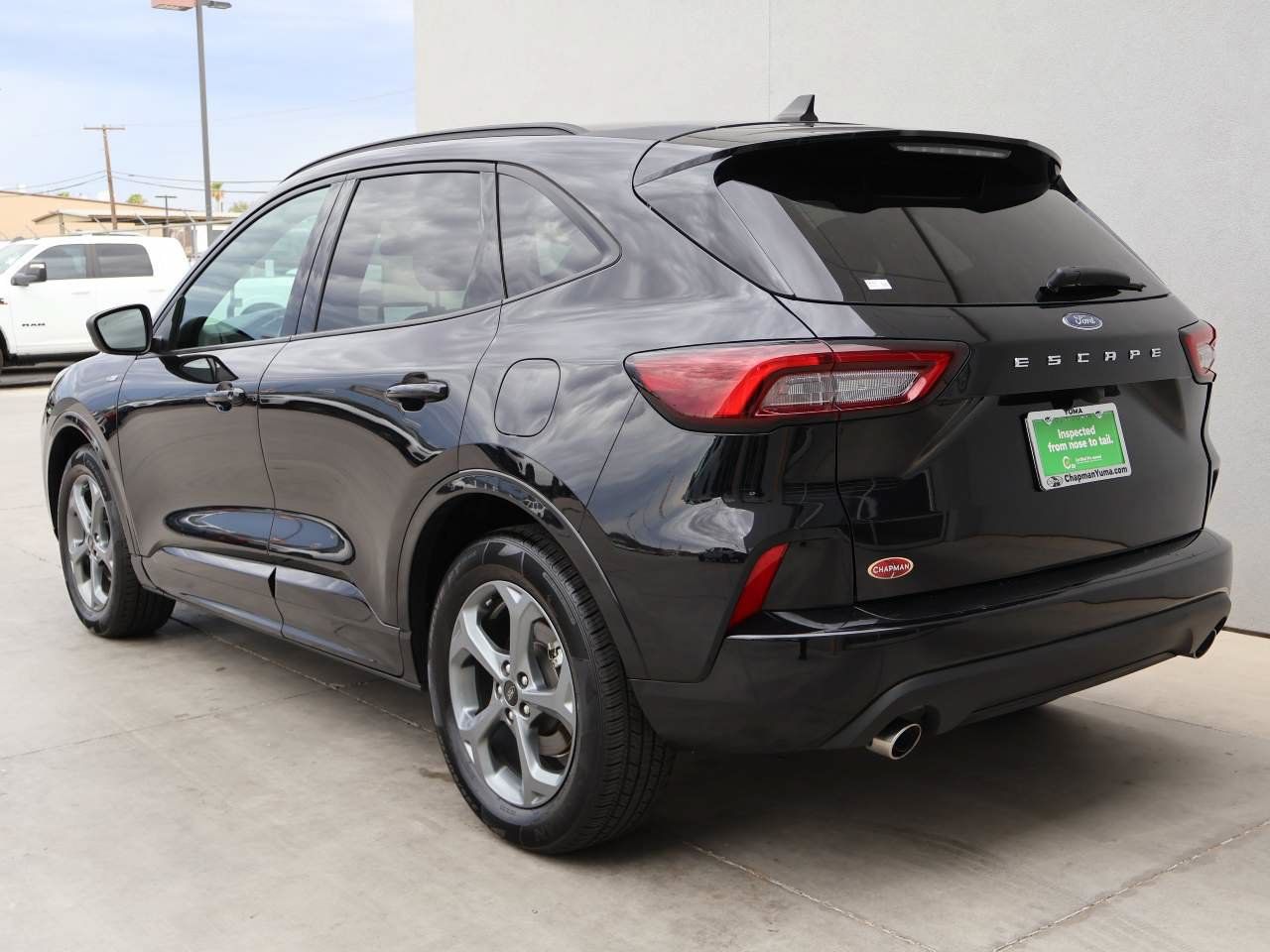 Used 2024 Ford Escape ST-Line FWD image 3