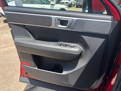 Used 2026 Hyundai Santa Fe SEL FWD image 18