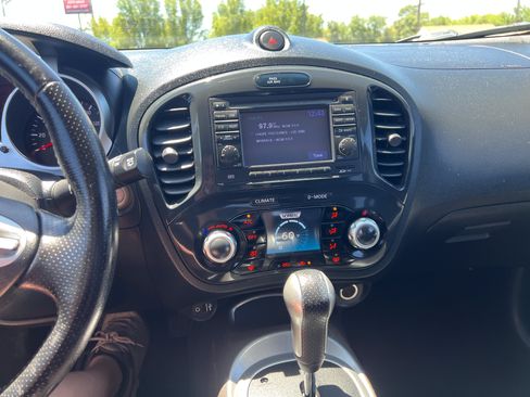 Used 2011 Nissan Juke SL w/ Chrome Pkg AWD/4WD image 10