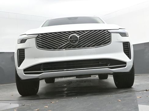 New 2026 Volvo XC90 B6 Ultra w/ Protection Package AWD/4WD image 38