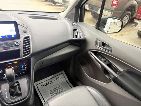 Used 2022 Ford Transit Connect XL FWD image 15