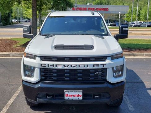 Used 2022 Chevrolet Silverado 2500 Custom w/ Custom Convenience Package AWD/4WD image 3