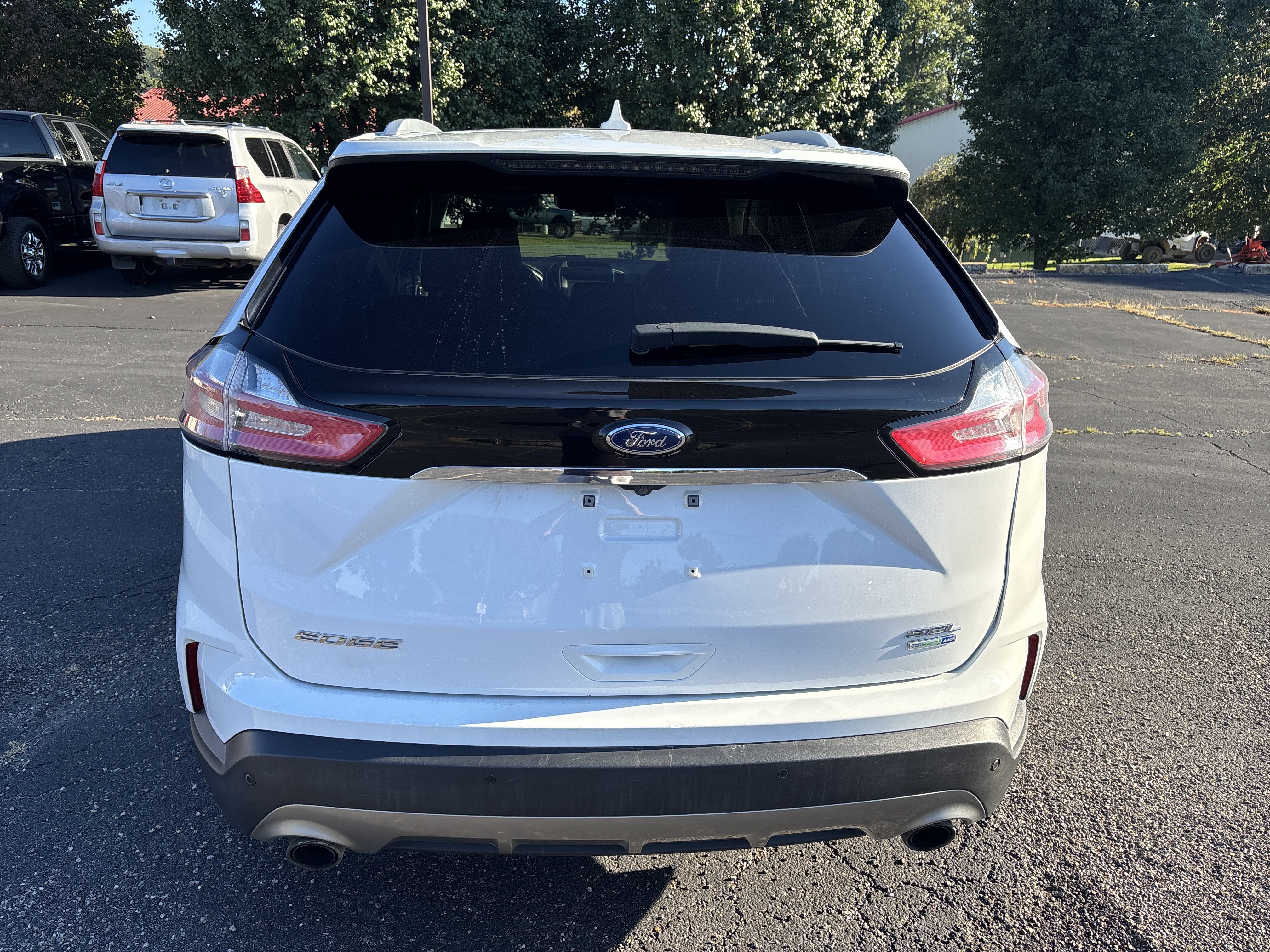 Used 2020 Ford Edge SEL w/ Convenience Package AWD/4WD image 4