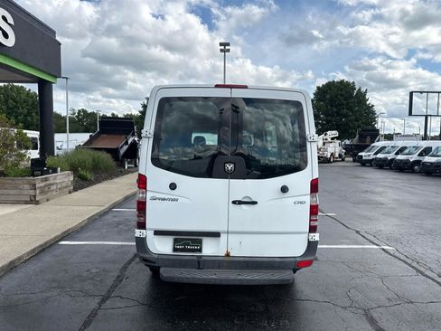 Used 2008 Dodge Sprinter 2500 RWD image 6