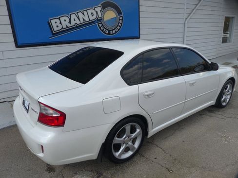 Used 2009 Subaru Legacy 2.5i Limited image 5