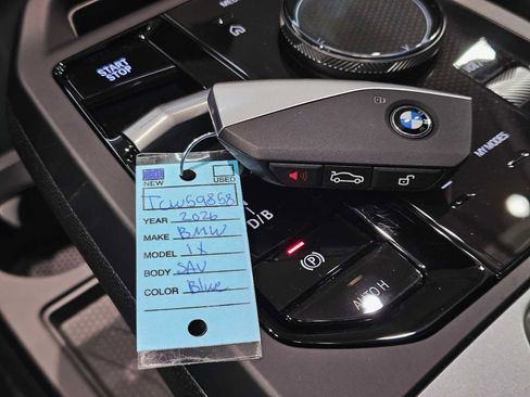 New 2026 BMW iX xDrive45 w/ M Sport Package image 30