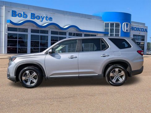 Certified 2025 Honda Pilot EX-L image 2