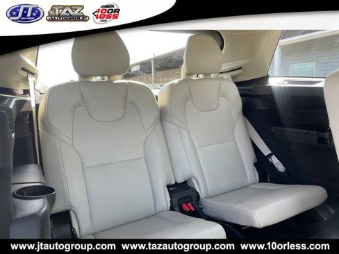 Used 2017 Volvo XC90 T6 Momentum w/ Vision Package AWD/4WD image 10