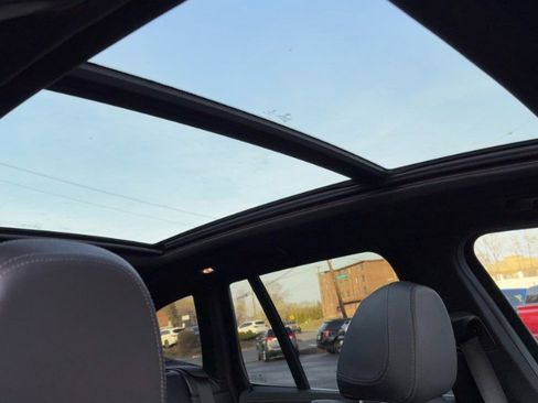 Used 2018 BMW X3 xDrive30i image 16