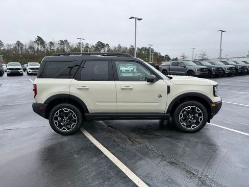 New 2025 Ford Bronco Sport Outer Banks AWD/4WD image 9