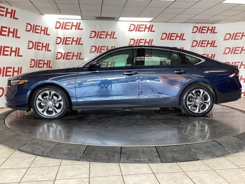 Used 2023 Honda Accord EX image 4